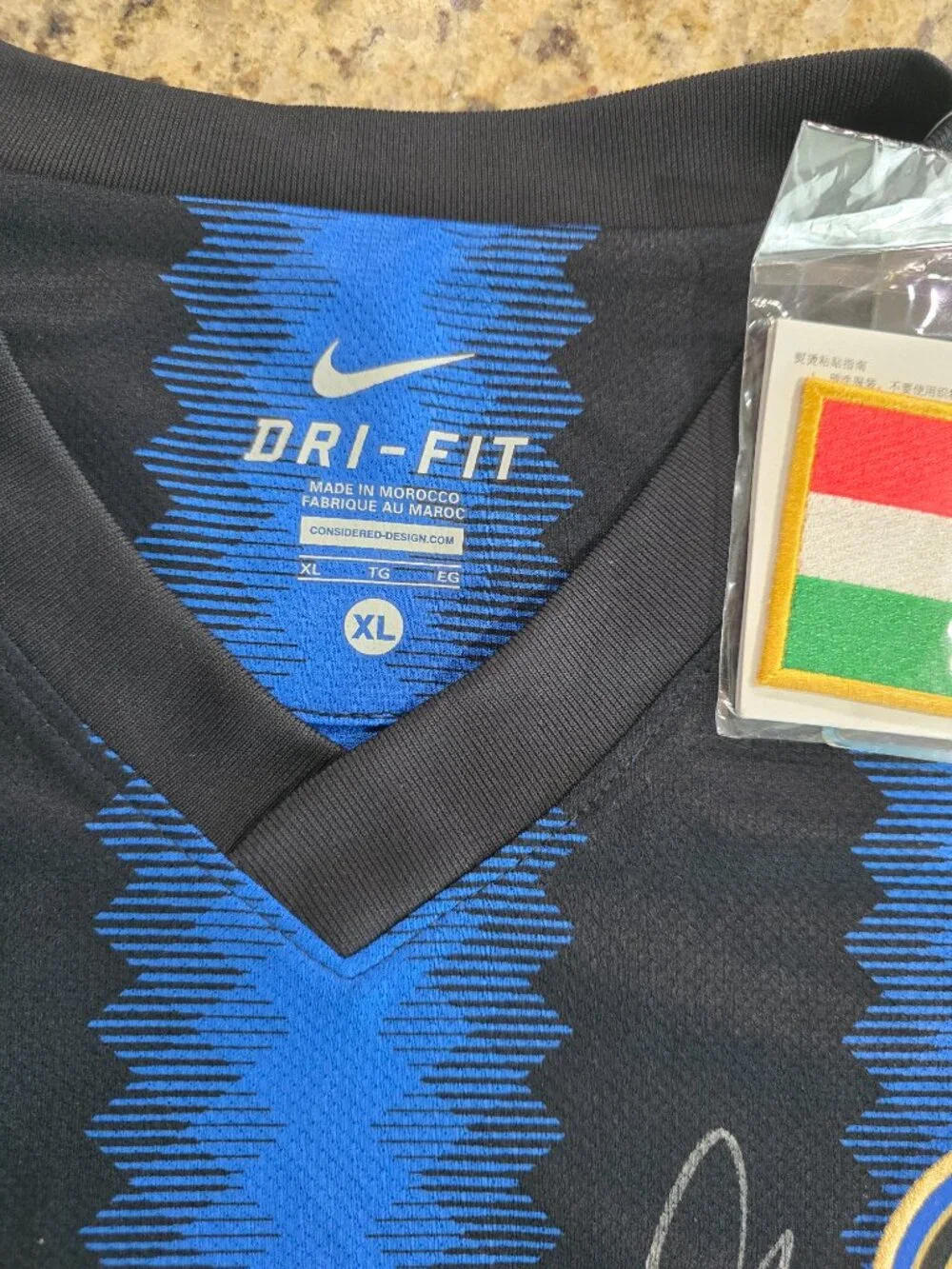 SIGNED 2010 Championship Team Inter Milan Jersey & Soccer Ball - NWT